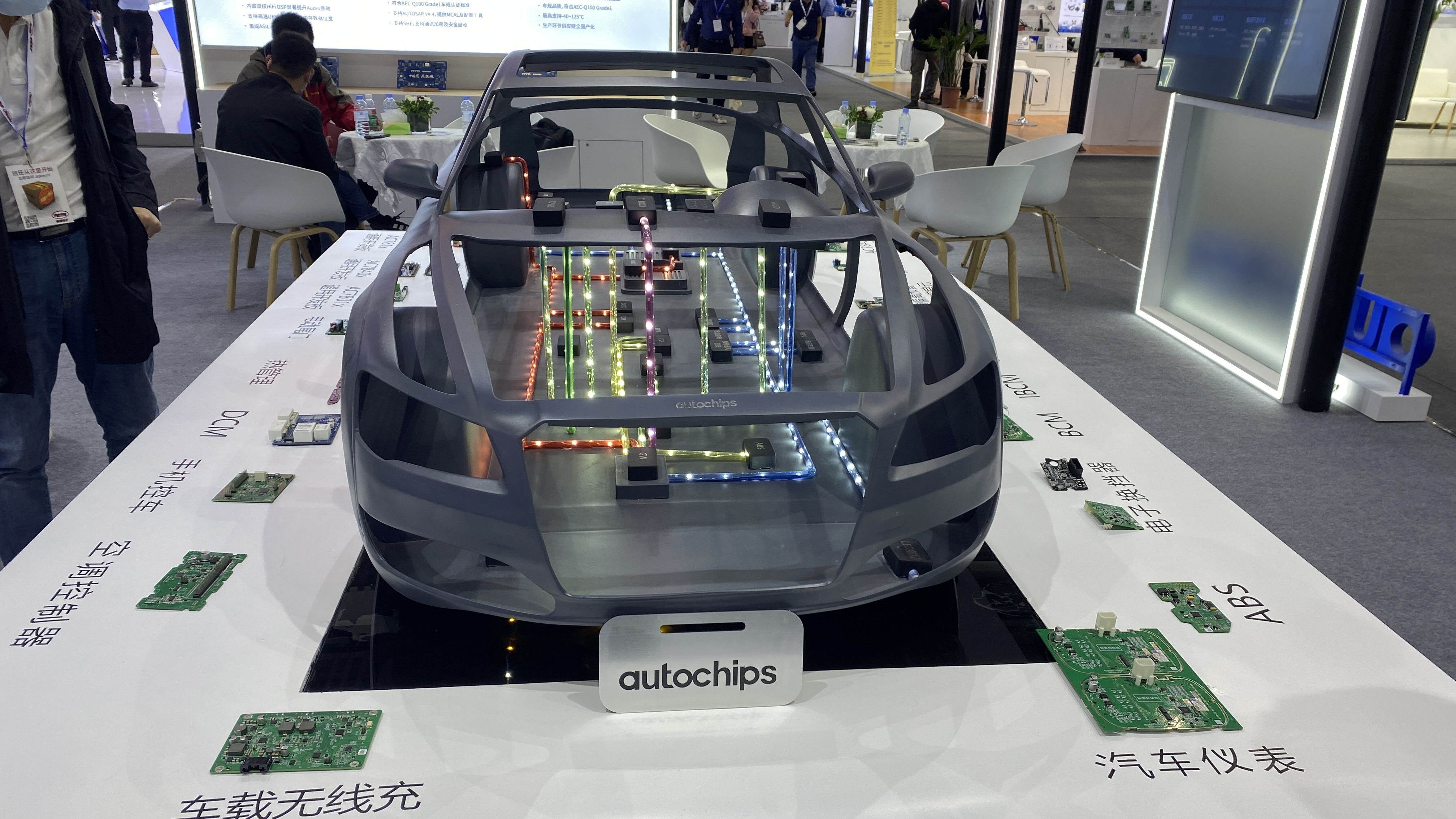 6380343476795318909442319